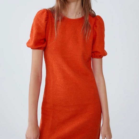 Zara red textured dress with voluminous sleeves - Picture 2 of 7